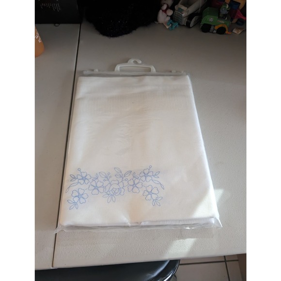 Vervaco Verachtert N.V. Tablecloth for Embroidery 52x64" New - Picture 5 of 5